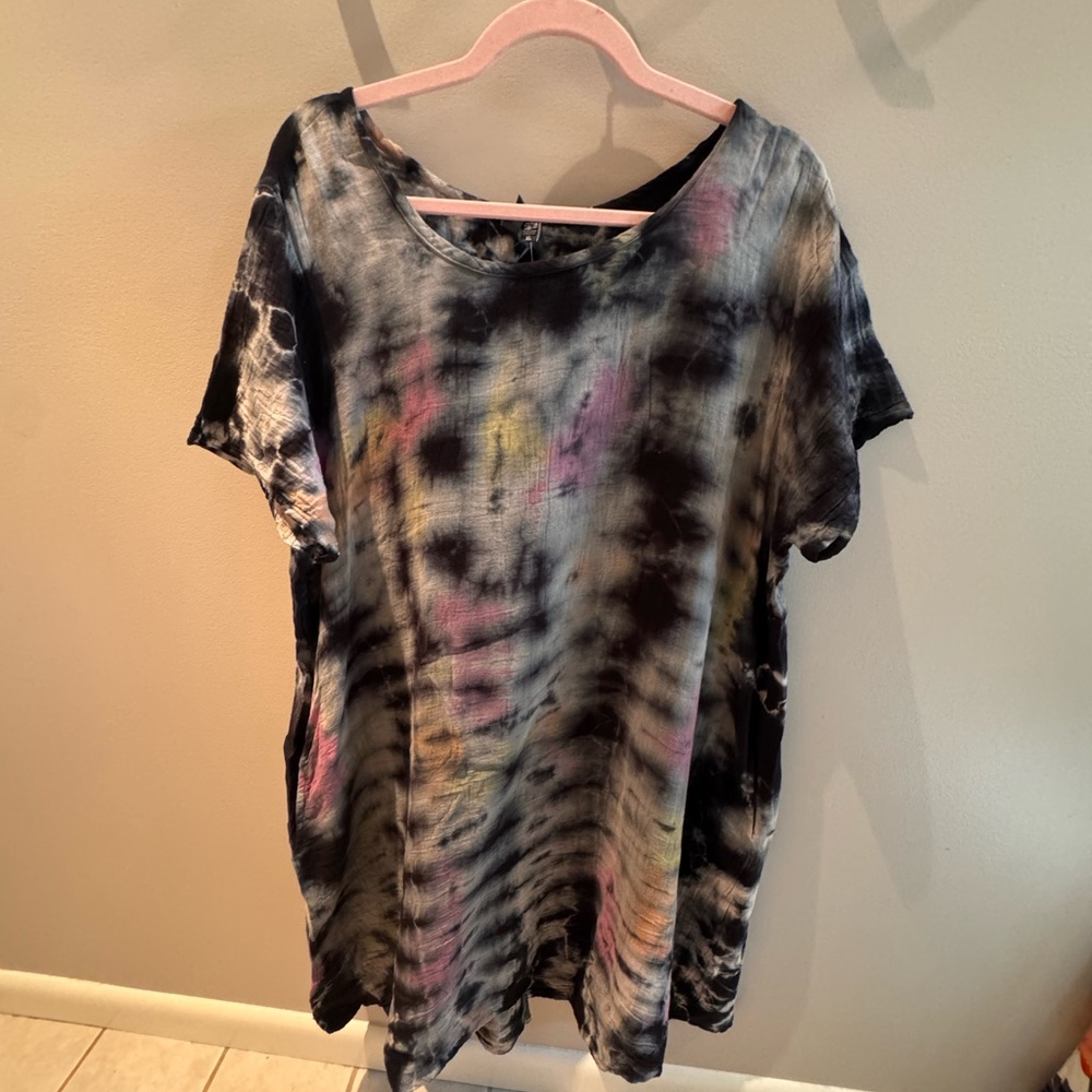 Women's Black Tie-Dye Short Sleeve Tunic with Pastel Accents